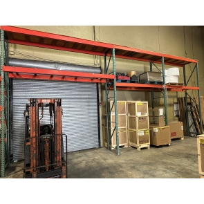 26.25’L Pallet Racking (3) Openings Including (4) 16'Hx42"D Uprights & (12) 105" Beams 